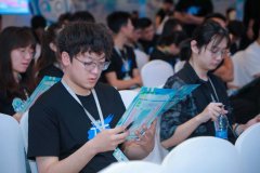 <b>绍道：“为确保合成歌声正在舞台上的完满呈现</b>